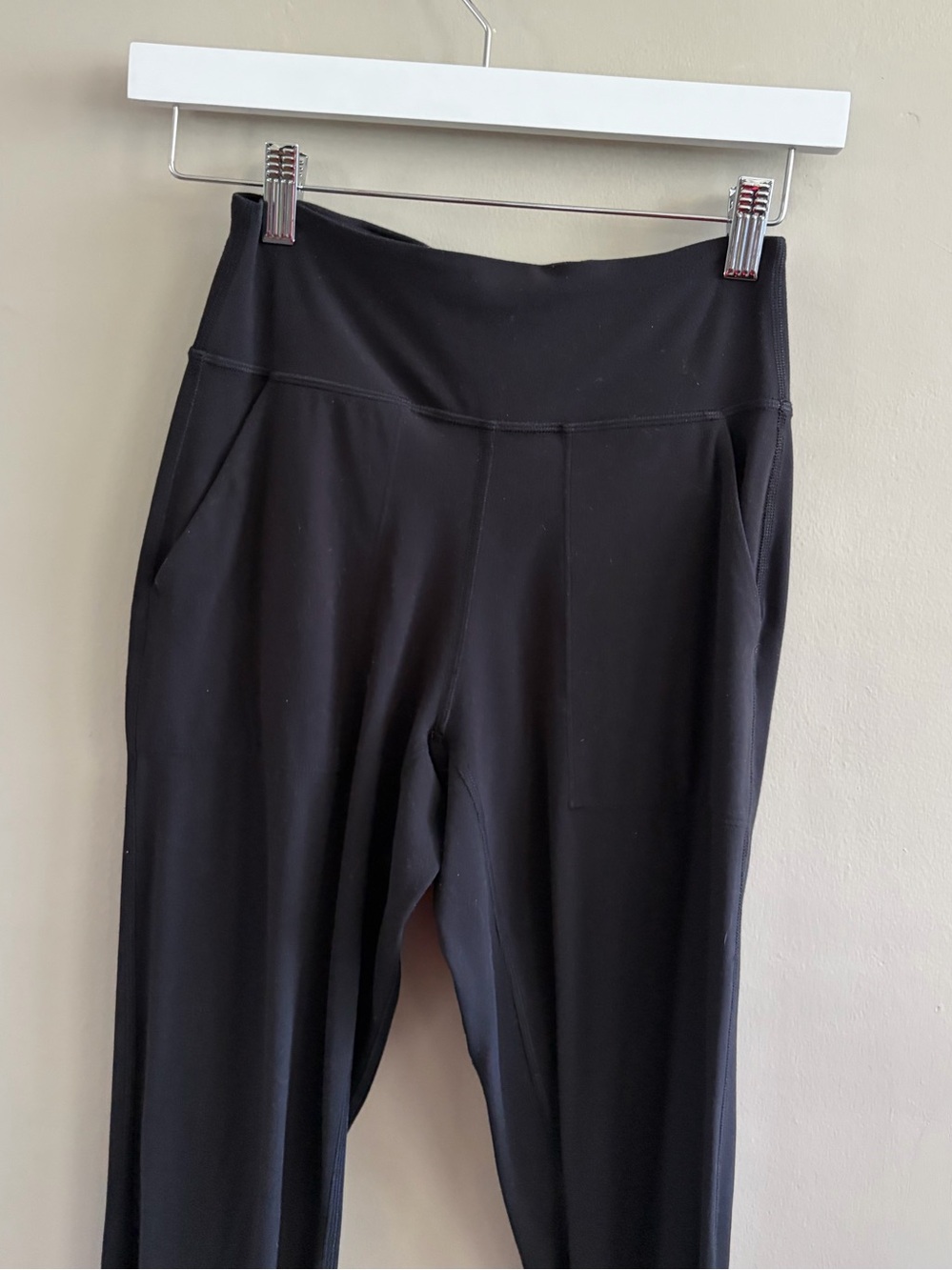 Lululemon Align Jogger 28"
Black - Picture 5 of 9